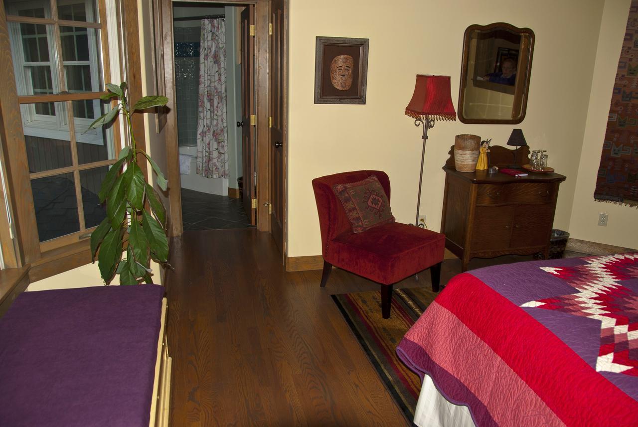 Hideaway Lodge B And B Вудинвилл Экстерьер фото